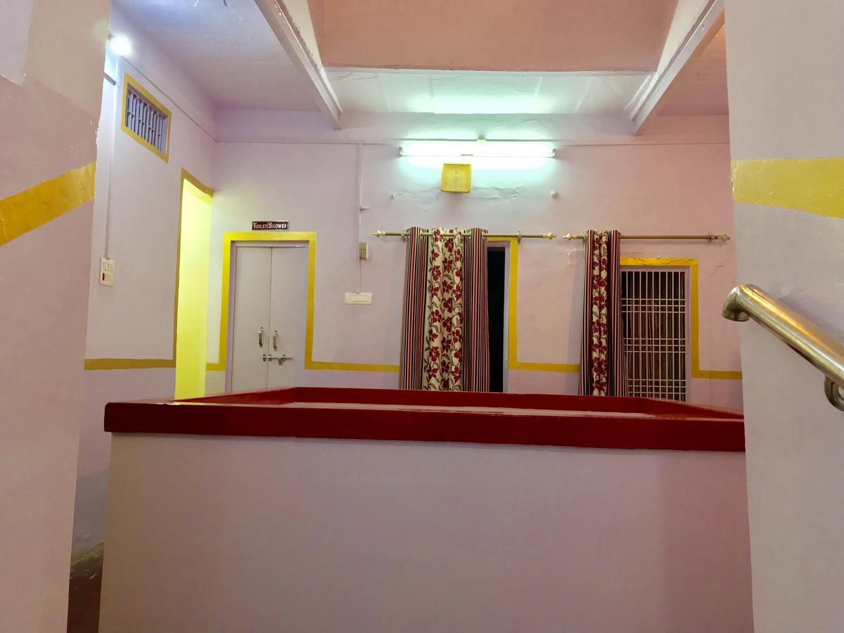 Golden Lodge Varanasi Eksteriør billede