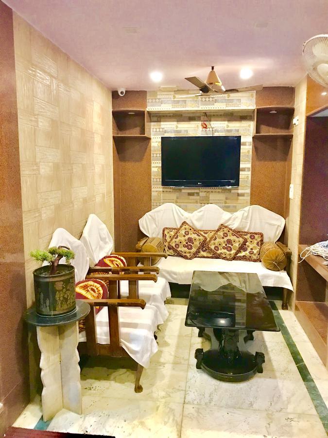 Golden Lodge Varanasi Eksteriør billede