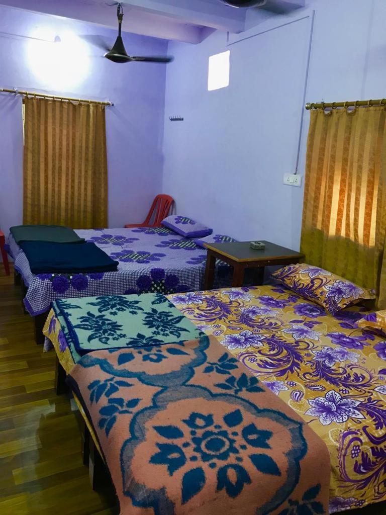 Golden Lodge Varanasi Eksteriør billede